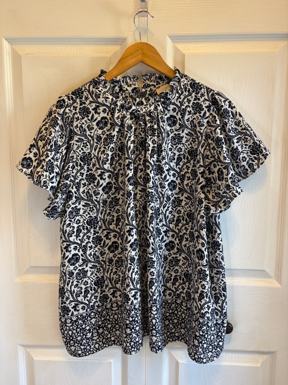 Women's Navy and White Floral Blouse - Brand Unspecified